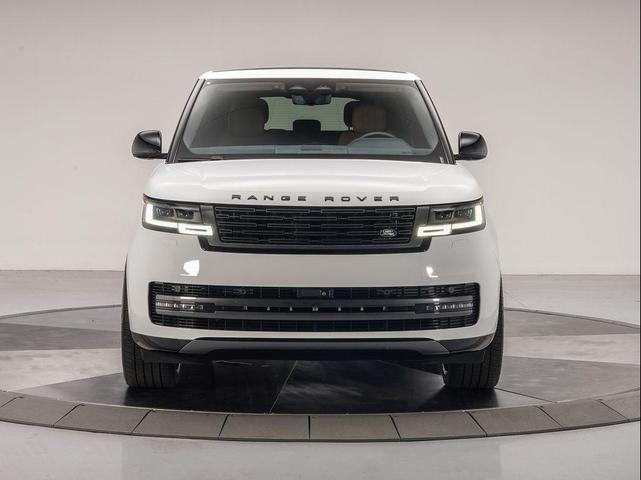 Photo of 2025 Fuji White Land Rover Range Rover