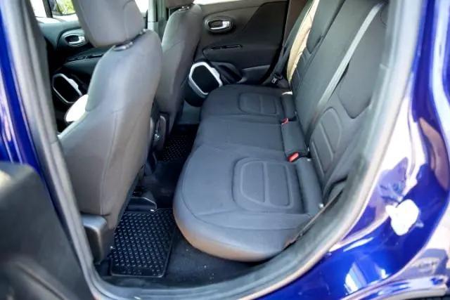 Photo of 2018 Jetset Blue Jeep Renegade
