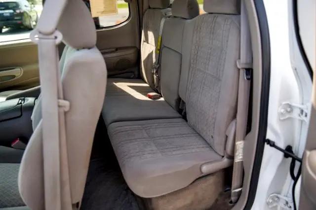 Photo of 2005 Natural White Toyota Tundra