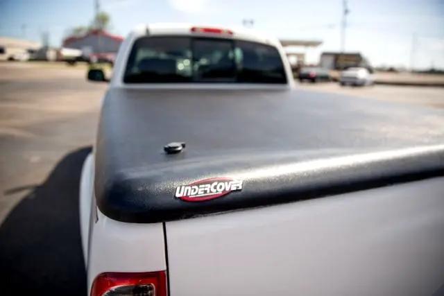 Photo of 2005 Natural White Toyota Tundra