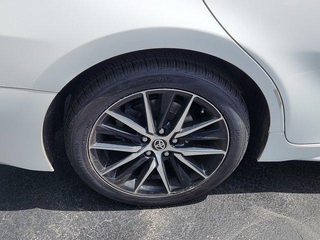 Photo of 2022 White Toyota Camry