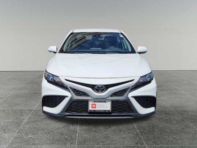 Photo of 2022 White Toyota Camry