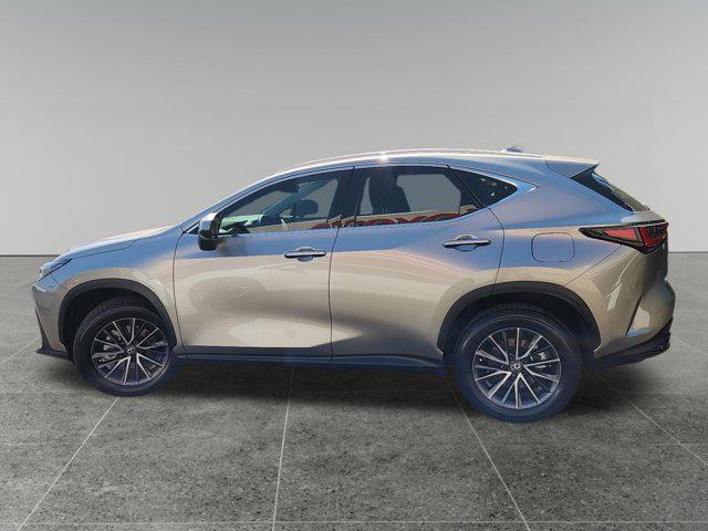 Photo of 2024 Atomic Silver Lexus NX 350h