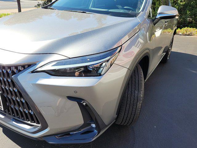 Photo of 2024 Atomic Silver Lexus NX 350h