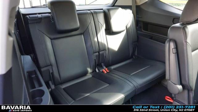 Photo of 2019 Platinum Gray Metallic Volkswagen Atlas