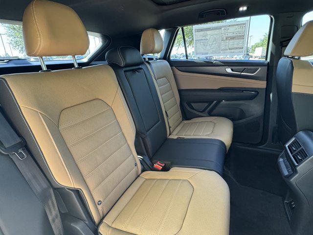 Photo of 2026 Deep Black Pearl Volkswagen Atlas Cross Sport