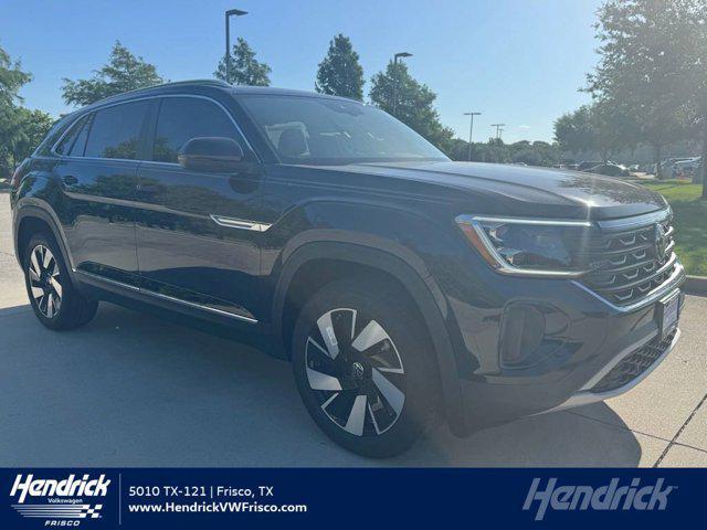 Photo of 2026 Deep Black Pearl Volkswagen Atlas Cross Sport
