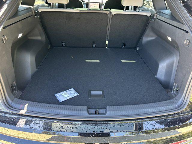 Photo of 2026 Deep Black Pearl Volkswagen Atlas Cross Sport