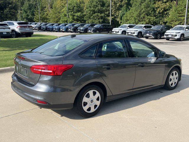 Photo of 2015 Magnetic Ford Focus