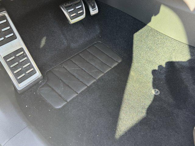 Photo of 2025 Monterey Blue Pearl Volkswagen Tiguan