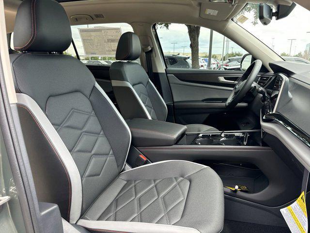 Photo of 2025 Pure Gray Volkswagen Atlas
