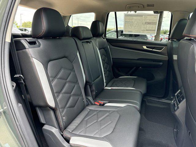 Photo of 2025 Pure Gray Volkswagen Atlas