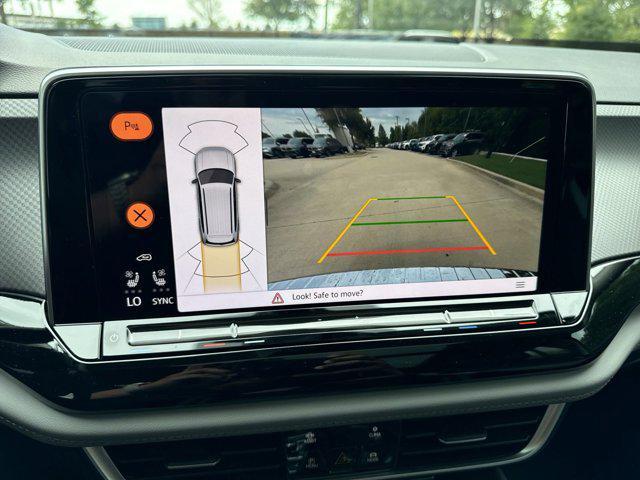 Photo of 2025 Pure Gray Volkswagen Atlas