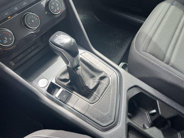 Photo of 2022 Pyrite Silver Metallic Volkswagen Tiguan