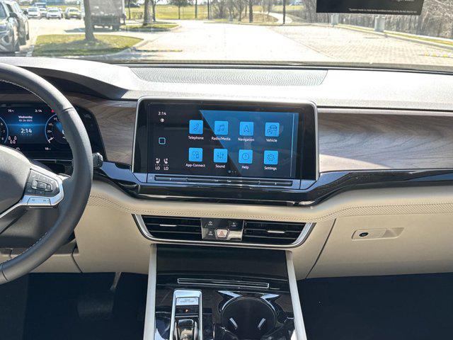 Photo of 2026 avocado green pearl Volkswagen Atlas