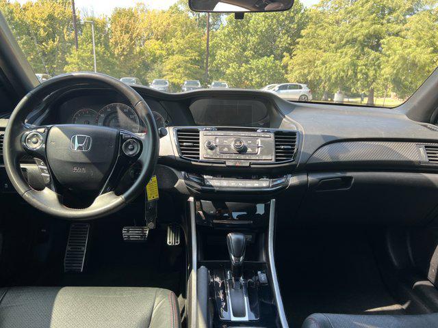 Photo of 2017 Crystal Black Pearl Honda Accord
