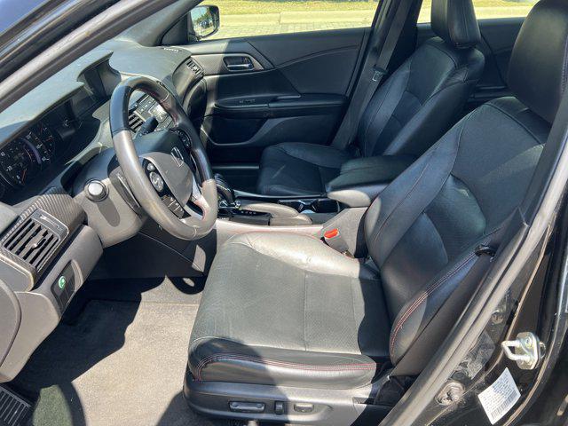 Photo of 2017 Crystal Black Pearl Honda Accord