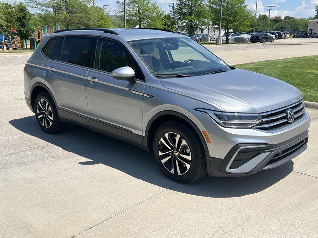 Photo of 2024 Pyrite Silver Metallic Volkswagen Tiguan