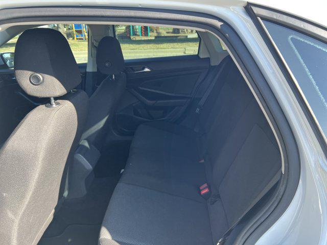 Photo of 2019 Pure White Volkswagen Jetta