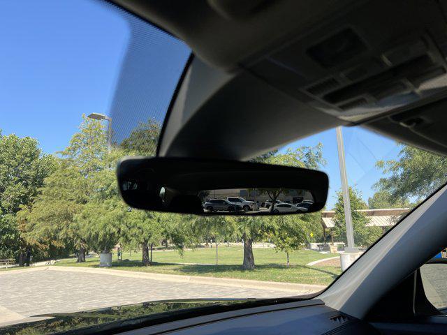 Photo of 2022 Deep Black Pearl Volkswagen Atlas