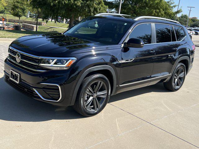 Photo of 2022 Deep Black Pearl Volkswagen Atlas