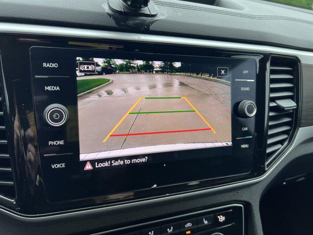 Photo of 2023 Deep Black Pearl Volkswagen Atlas