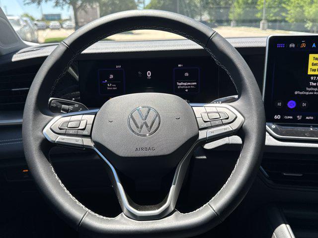 Photo of 2025 Pure White Volkswagen Tiguan