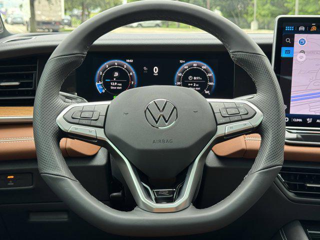 Photo of 2025 Avocado Green w/Deep Black Roof Volkswagen Tiguan