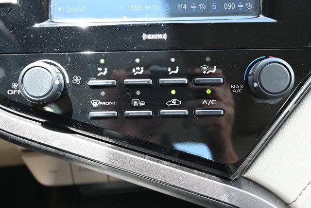 Photo of 2020 Midnight Black Metallic Toyota Camry