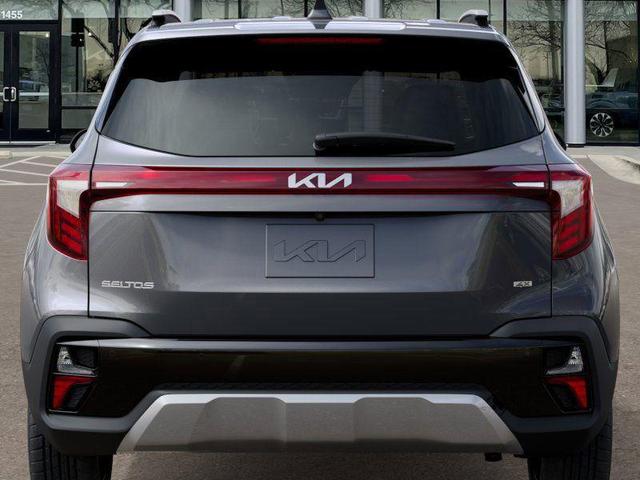 Photo of 2026 Gray Kia Seltos