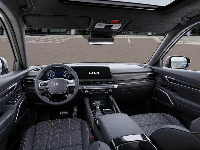 Photo of 2025 Wolf Gray Kia Telluride