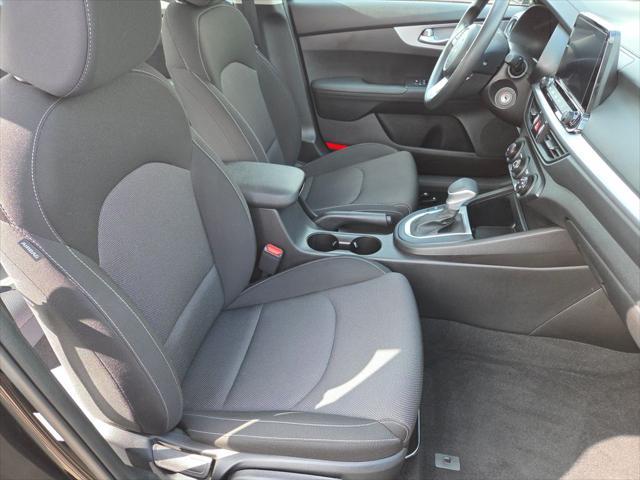 Photo of 2023 Aurora Black Kia Forte
