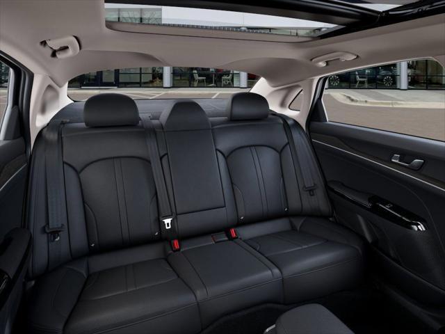 Photo of 2025 Aurora Black Pearl Kia K5