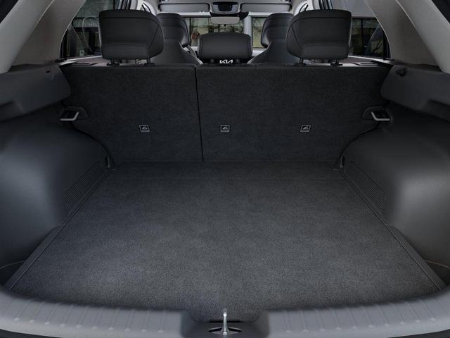 Photo of 2025 Snow White Pearl Kia Niro