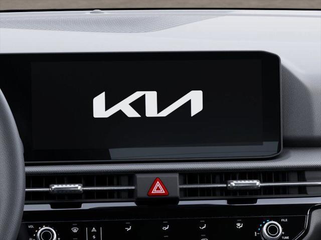 Photo of 2026 Glacial White Pearl Kia Sportage
