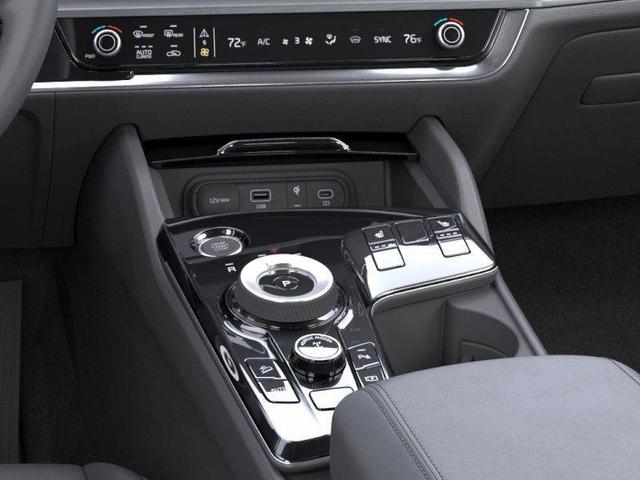 Photo of 2025 Gravity Gray Kia Sportage Hybrid