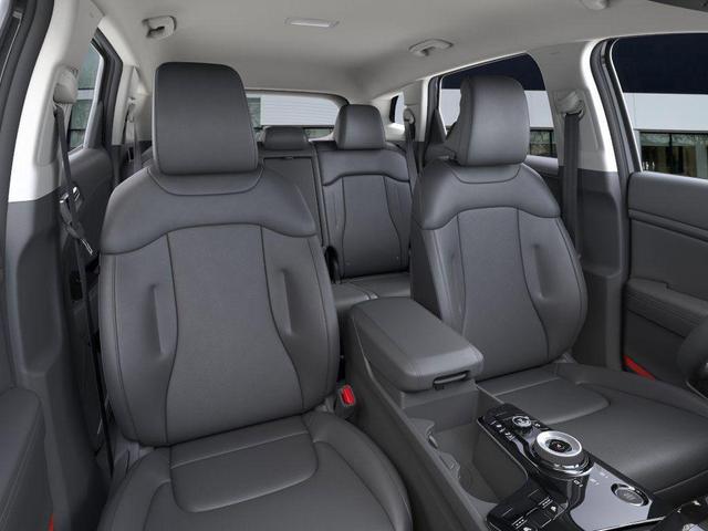 Photo of 2025 Gravity Gray Kia Sportage Hybrid
