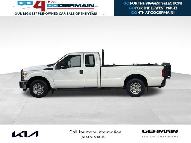 Photo of 2015 Oxford White Ford F-250