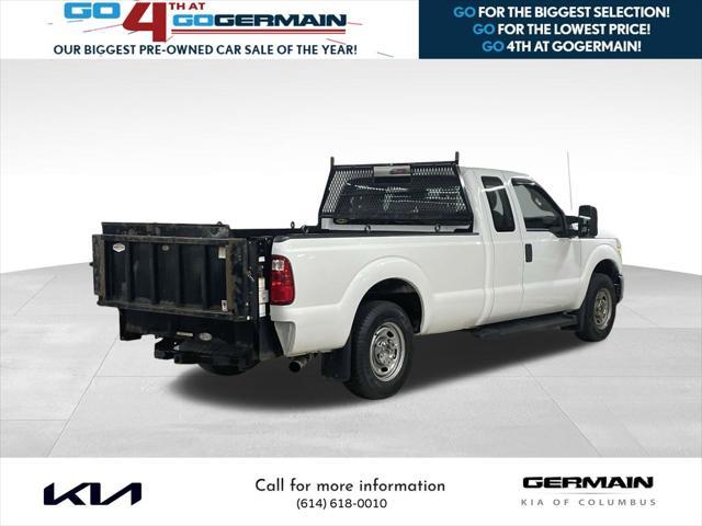 Photo of 2015 Oxford White Ford F-250