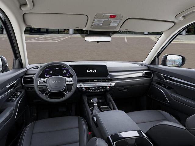 Photo of 2025 Ebony Black Kia Telluride