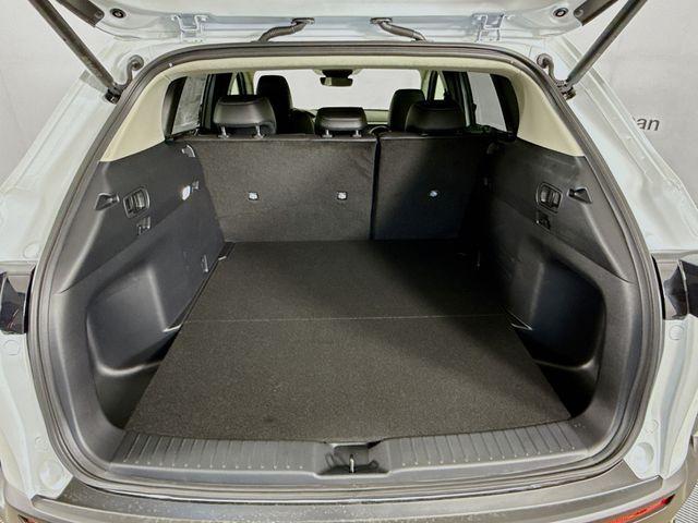Photo of 2025 Wind Chill Pearl Mazda CX-50