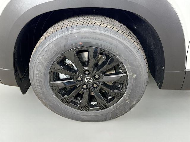 Photo of 2025 Wind Chill Pearl Mazda CX-50