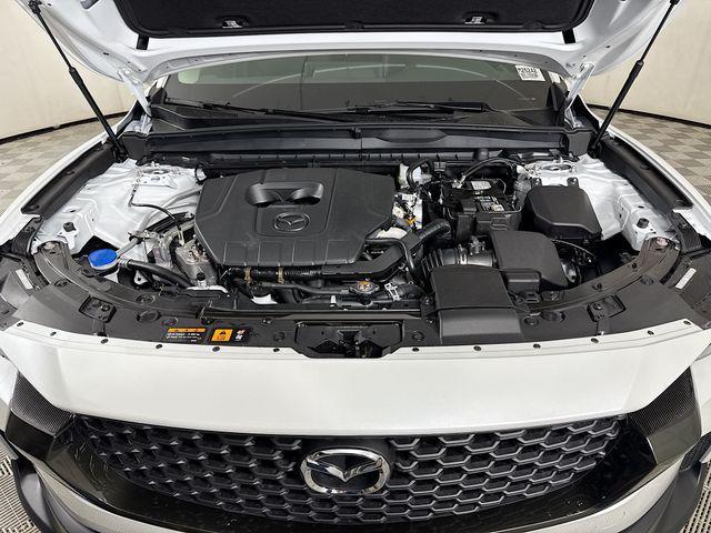 Photo of 2025 Wind Chill Pearl Mazda CX-50