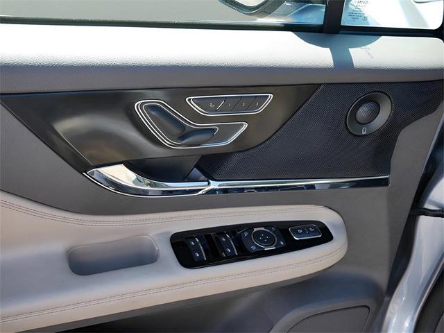 Photo of 2022 Elite Blue Metallic Clearcoat Lincoln Corsair