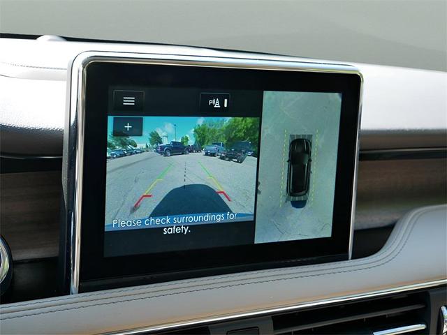 Photo of 2022 Elite Blue Metallic Clearcoat Lincoln Corsair