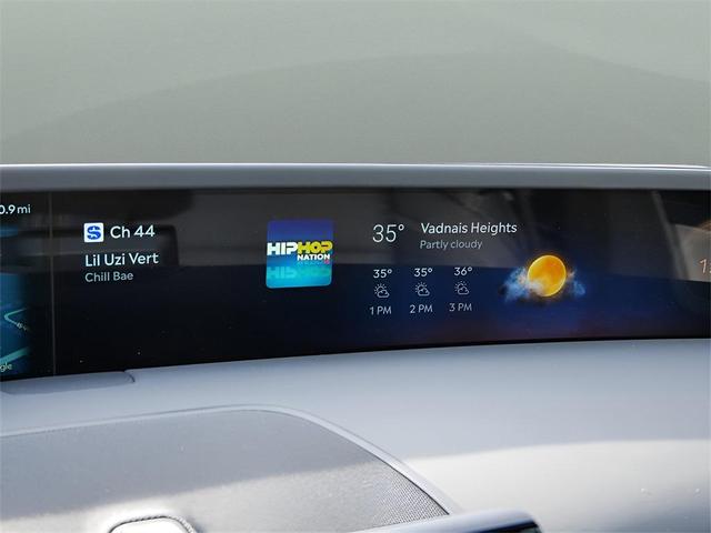 Photo of 2024 Lustrous Gray Metallic Clearcoat Lincoln Nautilus