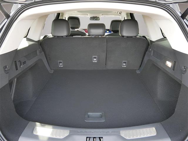 Photo of 2024 Lustrous Gray Metallic Clearcoat Lincoln Nautilus