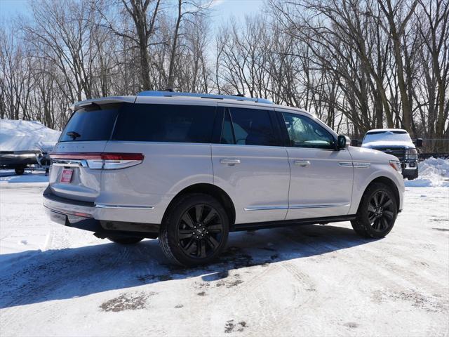 Photo of 2024 Ceramic Pearl Metallic Tri-Coat Lincoln Navigator