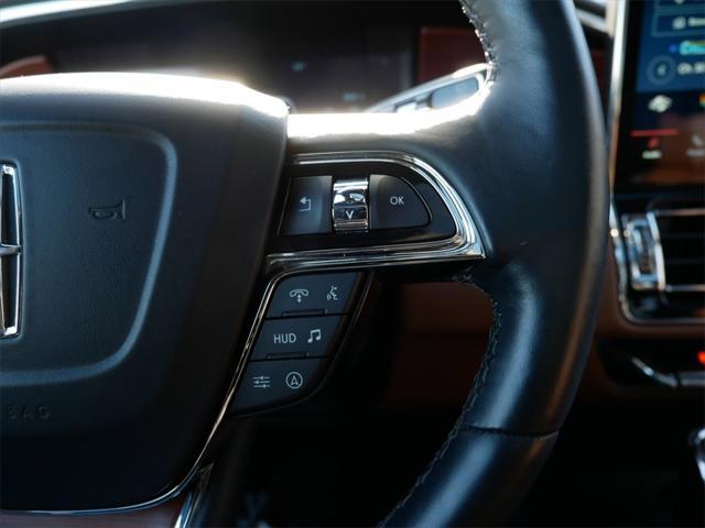 Photo of 2024 Ceramic Pearl Metallic Tri-Coat Lincoln Navigator