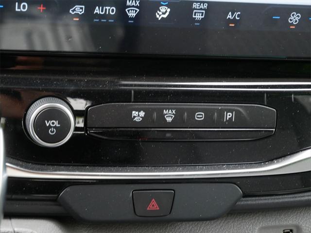 Photo of 2024 Gray Metallic Ford Transit-350
